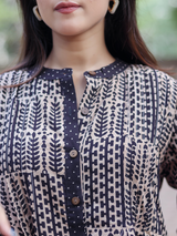 Pintuck Kurta - Nida Black
