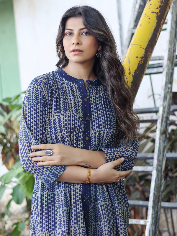 Pintuck Kurta - Nida Indigo