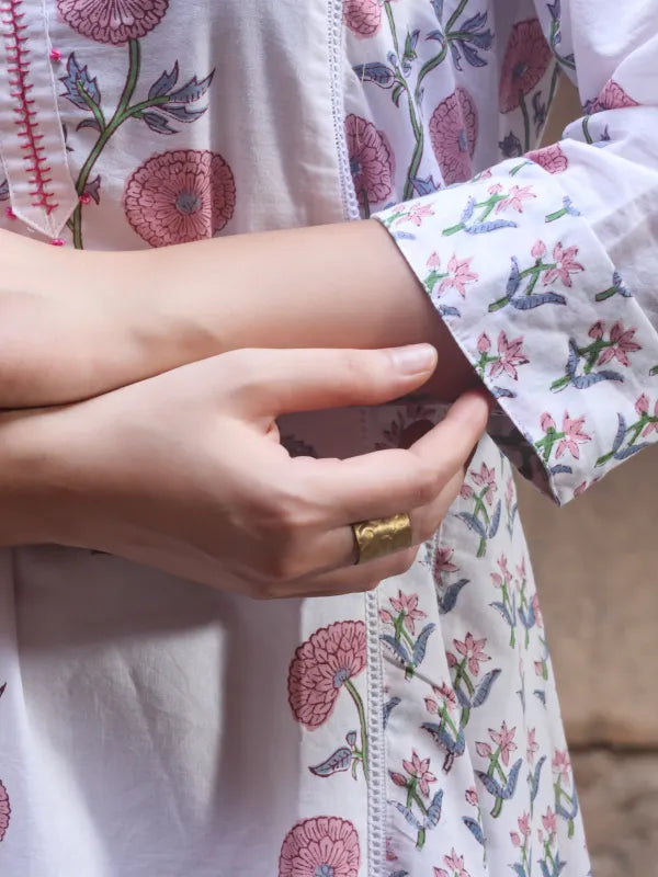 Chitrang – White Floral Printed Kurta Set with Mauve Pants