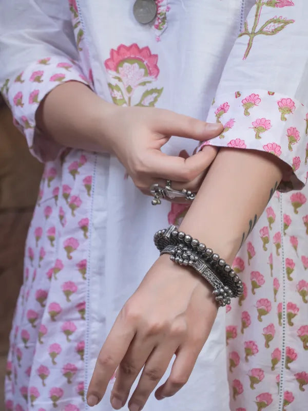Chitrang – White Floral Printed Kurta Set with Olive Green Pants