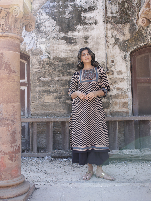 Classic Kurta-Eira 08
