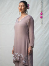 MAUVE CHINNON SILK KURTA SET WITH FLORAL EMBROIDERY