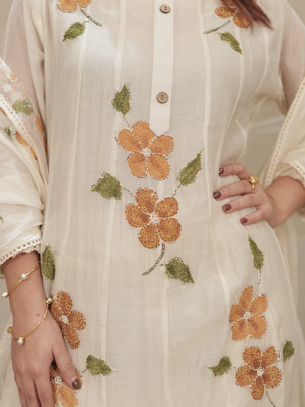 Ivory Floral Embroidered Mul Chanderi Kurta Set