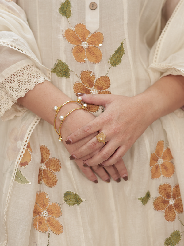 Ivory Floral Embroidered Mul Chanderi Kurta Set