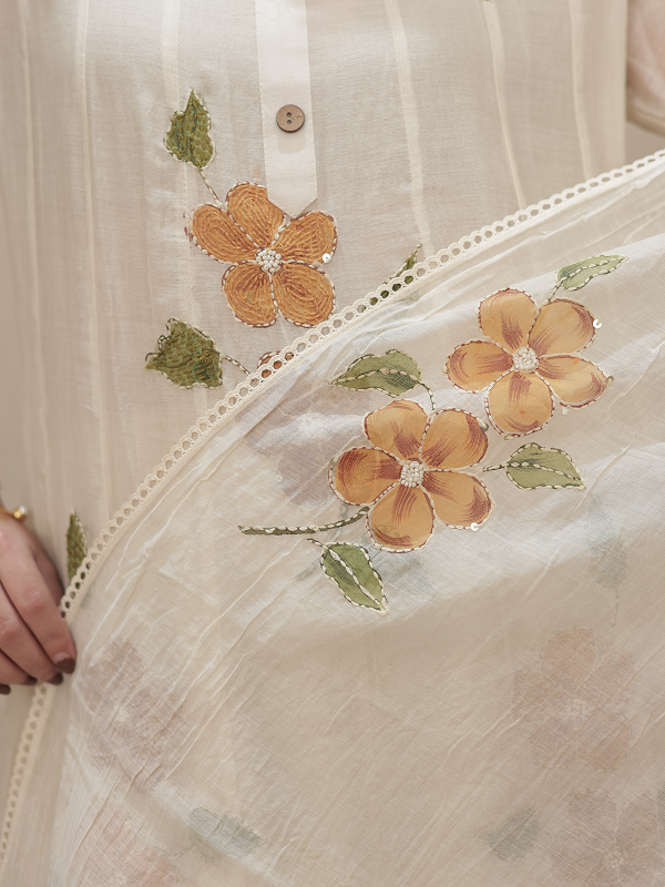 Ivory Floral Embroidered Mul Chanderi Kurta Set