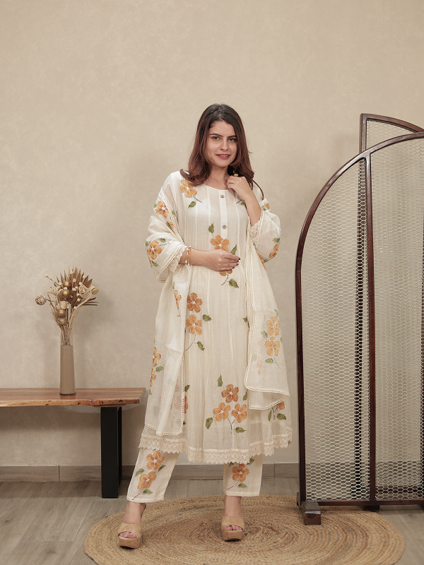 Ivory Floral Embroidered Mul Chanderi Kurta Set